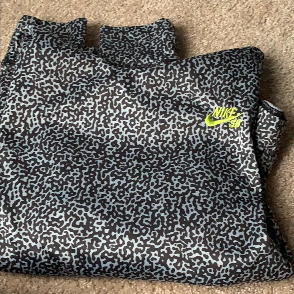 Nike sweatshirt